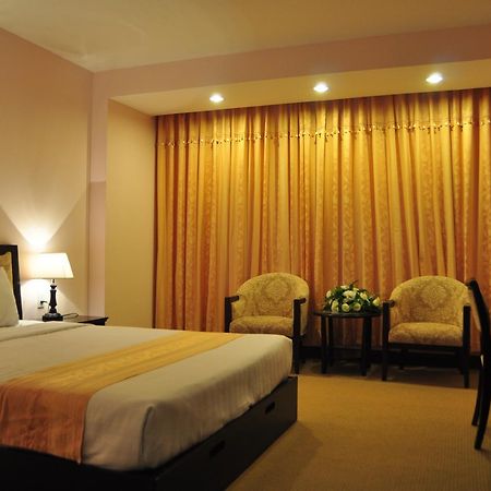 Dong Kinh A Hotel Ho Chi Minh City Bagian luar foto