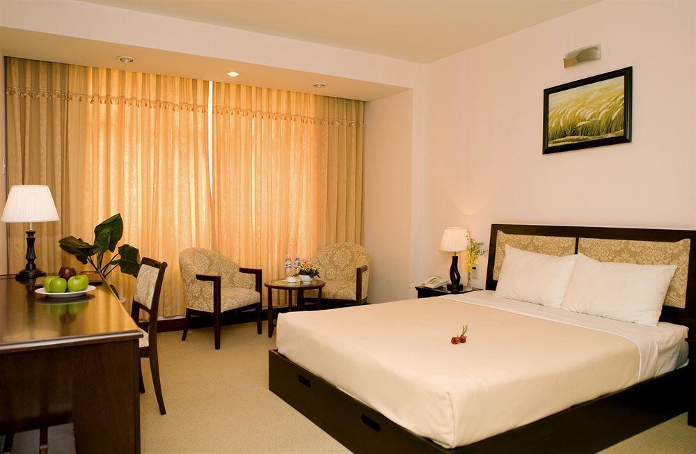 Dong Kinh A Hotel Ho Chi Minh City Bagian luar foto