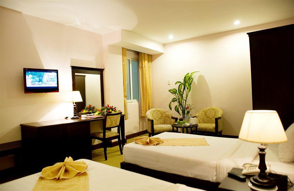 Dong Kinh A Hotel Ho Chi Minh City Bagian luar foto